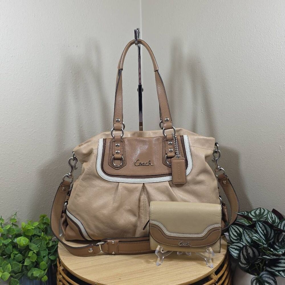 Coach Ashley Spectator Leather Shoulder Bag | Matching Wallet